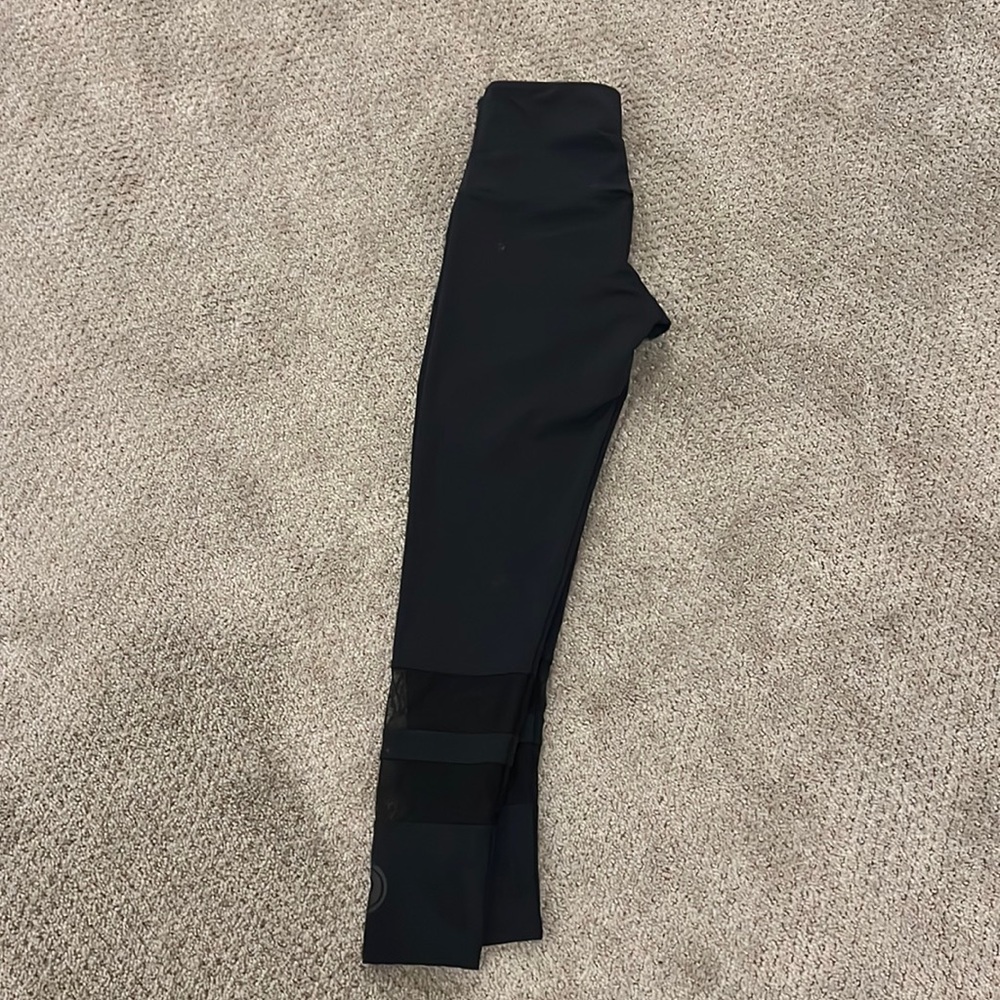 Onzie Pure Barre crop leggings